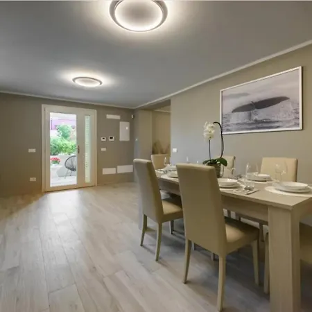 Accogliente Con Terrazza Lägenhet Forte dei Marmi
